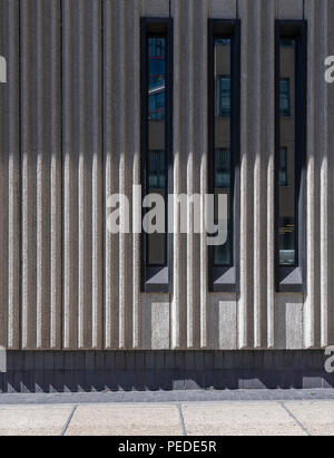 Brutalist konkrete Sampson Haus, neben Blackfriar's Bridge auf der Southbank. In 1976-9 für Lloyds Bank, entworfen von Fitzroy Robinson gebaut. Stockfoto