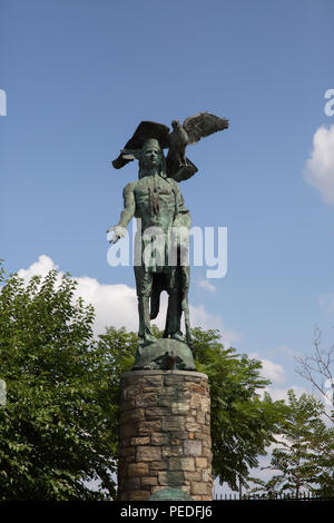 Die Statue von Chief Tamanend am Eingang I-95 in Philadelphia, USA Stockfoto