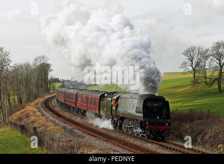 34067 Starricks Bauernhof auf einer Hauptstrecke Test 8.2.11 Stockfoto