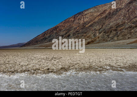 Foto im Death Valley Nationalpark in Kalifornien und Nevada in den Vereinigten Staaten von Amerika übernommen. Stockfoto