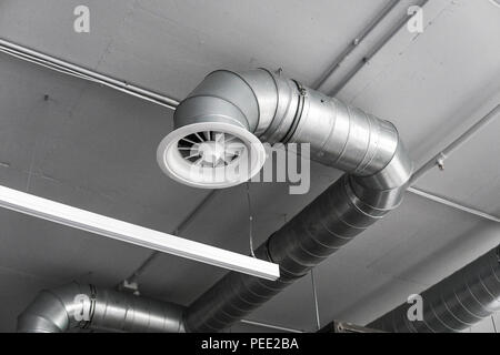 Entlüften von einem Industriebetrieb Stockfoto, Bild: 60376173 - Alamy