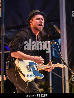 Deutschland, Ebern, Eyrichshhof Schloss, 30. Juli 2018 - Johaness Oerding - Rösler Open Air - Bild: Johaness Oerding ein Set an der Rösler Open Ai spielen Stockfoto