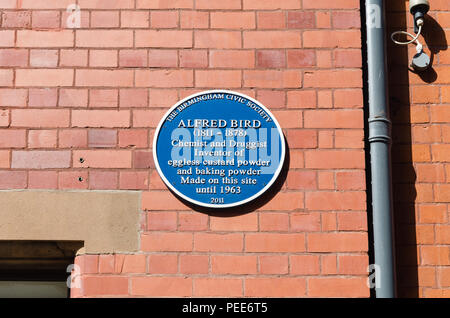 Blaue Plakette für Alfred Vogel am Custard Factory in der Gibb, digbeth Street, Birmingham, wer war der Gründer der Vögel Puddingpulver Stockfoto