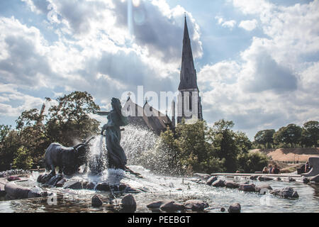 Gefion Fountain und die St. Alban Kirche, Kopenhagen, Dänemark Stockfoto