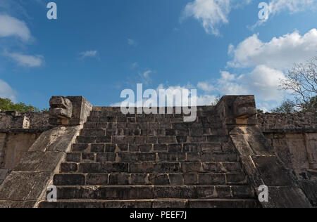Ruinen, Pyramiden und Tempel in Chichen Itza, Yucatan, Mexiko Stockfoto