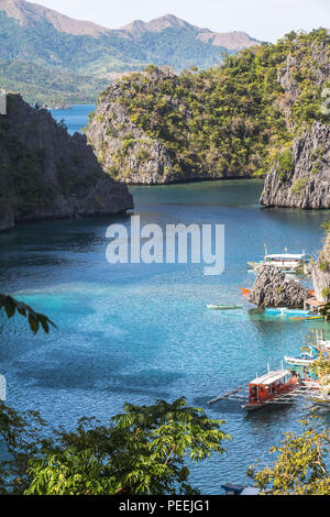 Blick auf Meer Landschaft in der Nähe von kayangan See, Philippinen Stockfoto