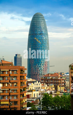 Torre Agbar, modernes Bürogebäude Barcelona Spanien der kosmopolitischen Hauptstadt der spanischen Region Katalonien, ist bekannt für seine Kunst und Architektur bekannt. Die f Stockfoto