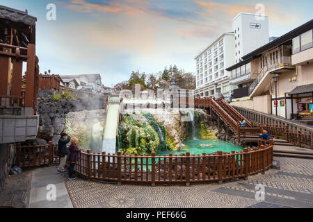 Kusatsu Onsen ca. 200 Kilometer nord-nordwestlich von Tokio, ist sie eine von Japans berühmtesten Hot Spring Resorts für Jahrhunderte entfernt Stockfoto