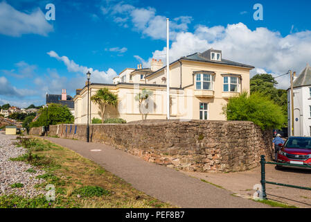 Eine Institution und ein Teil der Budleigh. Stockfoto