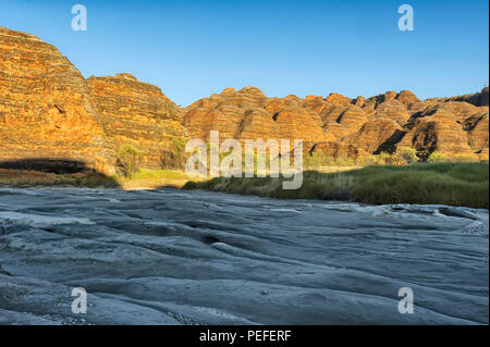 Trockenes Flussbett der Piccaninny Creek in den Bungle Bungles Nationalpark, Northern Territories, Australien Stockfoto