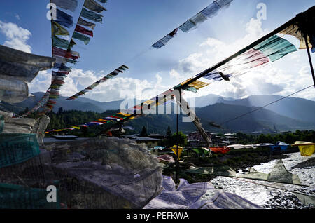 Foto in Bhutan aufgenommen und zeigt die einzigartige Kultur und reiligion. Stockfoto