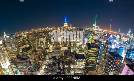 New York City bei Nacht, Fischaugenobjektiv Stockfoto