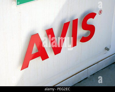 Avis Autovermietung mit Autos zu mieten Béziers-Cap d'Agde Flughafen Stockfoto
