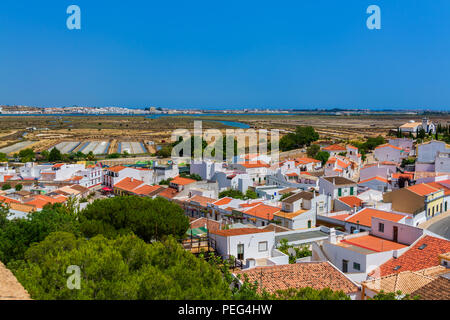 Castro Marim Portugal. 3. August 2018. Anzeigen von Castro Marim Dorf in Algarve Portugal. Castro Marim, Portugal. Stockfoto