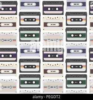 Vintage nahtlose Muster mit analogen Musikkassetten. 80 s Loopfähigen Hintergrund mit magnetischen Audio Tapes Stock Vektor