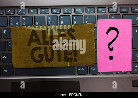 Wort schreiben Text alles Gute. Business Konzept für deutsche Übersetzung alles Gute zum Geburtstag oder anderen Anlässen Pappe Tastatur Frage zeichen Pape Stockfoto