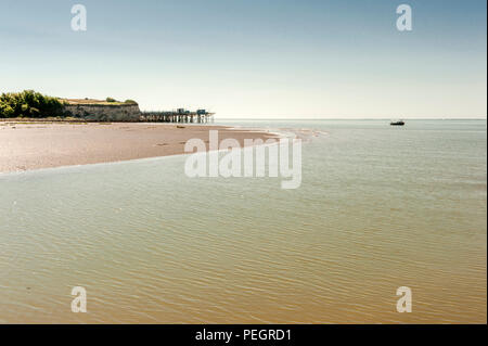 Die fischerhütten (senknetze) von Talmont-sur-Gironde an der Mündung der Gironde, Frankreich Stockfoto