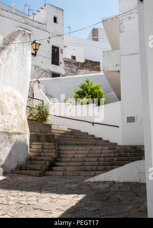 Weiß gekalkten andalusischen typisches Haus aus weißem Kalk in Vejer de la Frontera, Cadiz, Spanien Stockfoto