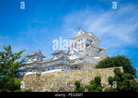 Himeji-jo (Himeji Castle), in der Regel als das schönste erhaltene Beispiel der prototypischen Japanische schloss Architektur angesehen. Himeji, Japan. Stockfoto