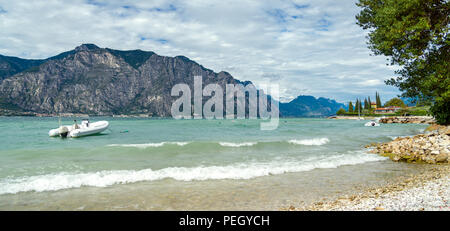 Yachten auf dem See Stockfoto