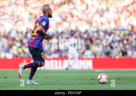 FC Barcelona Mittelfeldspieler Arturo Vidal (22) Während des Spiels zwischen dem FC Barcelona und CA Boca Juniors, Joan Gamper Trophäe, spielte im Camp Nou Stadion am 15. August 2018 in Barcelona, Spanien. (Foto: UrbanandSport/Cordon drücken) Stockfoto