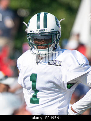 Richmond, Vereinigte Staaten von Amerika. 14 Aug, 2018. New York Jets wide receiver Terrelle Pryor (1) sieht so aus, als er in einem gemeinsamen Trainingslager Praxis mit den Washington Redskins an der Washington Redskins Bon Secours Schulungszentrum in Richmond, Virginia am Dienstag, 14. August 2018 teilnimmt. Credit: Ron Sachs/CNP (Einschränkung: Keine New York oder New Jersey Zeitungen oder Zeitschriften innerhalb eines 75-Meilen-Radius von New York City) | Verwendung der weltweiten Kredit: dpa/Alamy leben Nachrichten Stockfoto