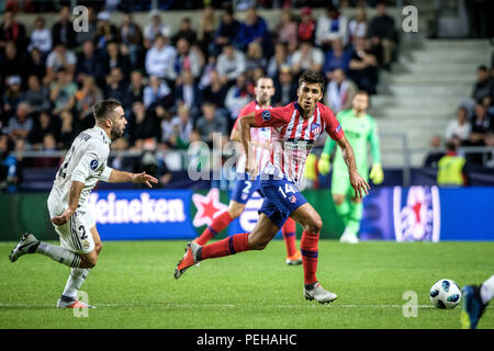 Tallinn, Estland. 15 Aug, 2018. Rodri von Atletico Madrid in Aktion bei der UEFA Super Cup 2018 in Tallinn Der UEFA Super Cup 2018 wurde zwischen Real Madrid und Atletico Madrid gespielt. Atletico Madrid gewann das Match mit 4:2 in der Verlängerung nach und nahm die Trophäe nach Zeichnung bei 2-2 während der ersten 90 Minuten des Spiels. Credit: Hendrik Osula/SOPA Images/ZUMA Draht/Alamy leben Nachrichten Stockfoto