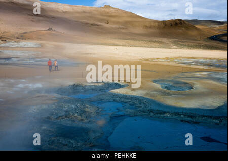 Hverarond oder Namaskard, einem vulkanischen Gebiet angrenzenden in der Nähe des Sees Myvatn, Island an Route 1 Stockfoto