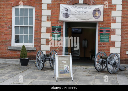 Äußere der Gewehre (Royal Green Jackets) Military Museum in Halbinsel Kaserne, Winchester, Hampshire, UK Stockfoto