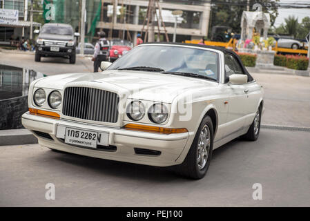 Bentley Azure Luxuslimousine UK Auto mit Thailand Nummernschild Stockfoto