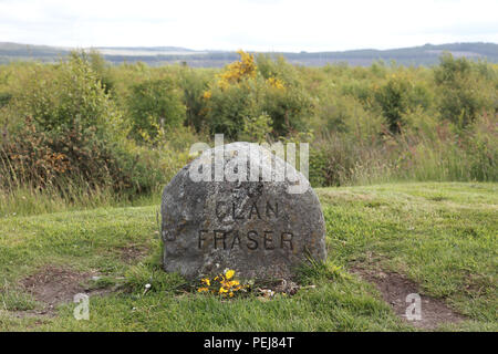 Der Grundstein der Clan Fraser die Gräber von jacobite Soldaten in der Schlacht von Culloden im April getötet, 1746 zu markieren Stockfoto