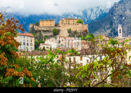 Beeindruckende Corte Dorf, Panoramaaussicht, Korsika, Frankreich. Stockfoto
