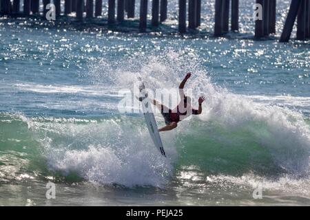 Griffin Colapinto konkurrieren in der US Open des Surfens 2018 Stockfoto