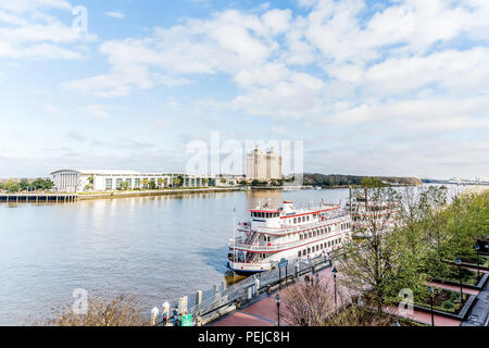 Ein altes altmodische Schaufelrad-Boot am Savannah River in Georgien Stockfoto