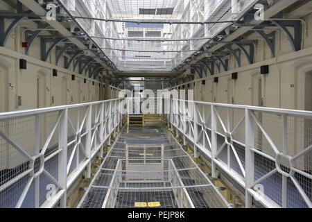 Shrewsbury Gefängnis, genannt die Dana, die in 2013 abgeschlossen und ist jetzt offen für jailhouse Touren. Geführte Tour. Verlassenen, Verfallenen. Stockfoto