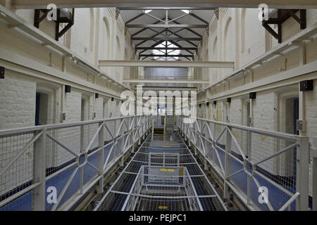 Shrewsbury Gefängnis, genannt die Dana, die in 2013 abgeschlossen und ist jetzt offen für jailhouse Touren. Geführte Tour. Verlassenen, Verfallenen. Stockfoto