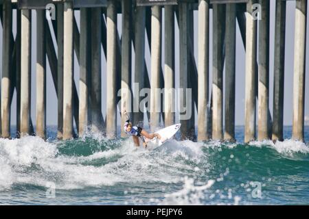 Coco Ho konkurrieren in der US Open des Surfens 2018 Stockfoto