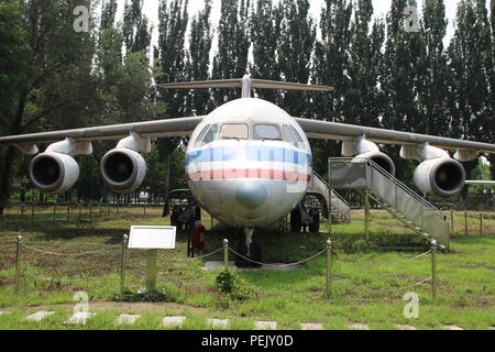 Hawker Siddeley / British Aerospace BA 146-100 Registrierung B-2701 an der zivilen Luftfahrt Museum, Peking, China, Juli 2018 Stockfoto