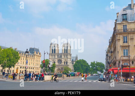 Place Saint Michel und der Kirche Notre Dame, in Pont Saint Michel, Paris, Frankreich Stockfoto