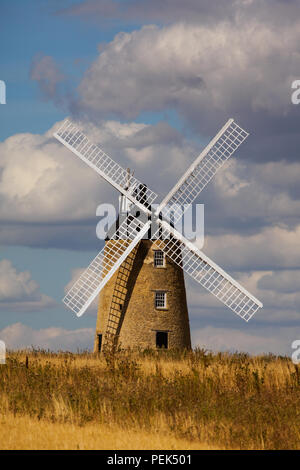 250 Jahre alte restaurierte und renovierte Mühle zwischen großen Haseley und Great Milton in South Oxfordshire einer von Großbritanniens größten und feinsten Mühlen Stockfoto