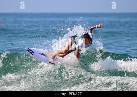 Shino Matsuda konkurrieren in der US Open des Surfens 2018 Stockfoto