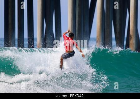 Mihimana Braye konkurrieren in der US Open des Surfens 2018 Stockfoto