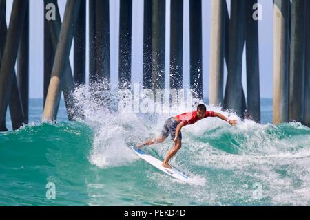 Mihimana Braye konkurrieren in der US Open des Surfens 2018 Stockfoto