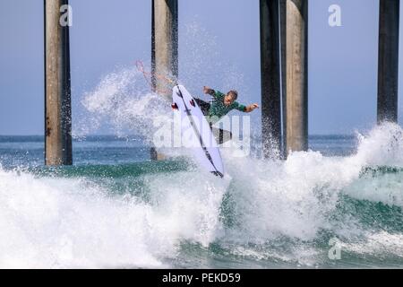 Jack Boyes konkurrieren in der US Open des Surfens 2018 Stockfoto