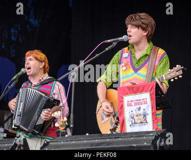 Die Bar Steward Söhne von Val Doonican durchführen bei der cropredy Fairport Convention, England, UK. 11. August 2018 Stockfoto