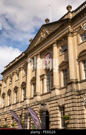 Großbritannien, England, Bristol, Mais Street, St Nicholas Markt in ehemaliger Corn Exchange Gebäude Stockfoto