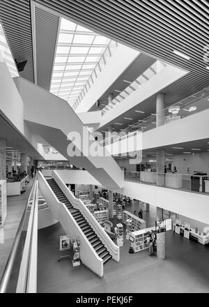 Innenraum der Halifax Zentralbibliothek in5440 Spring Garden Road in Halifax, Nova Scotia am 15. Juli 2018 Stockfoto