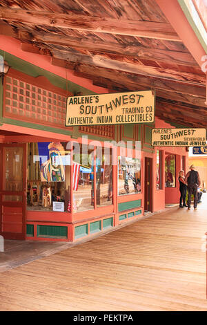 Von Arlene Südwesten Handelsunternehmen auf E Allen St in historischen Tombstone, Arizona Stockfoto