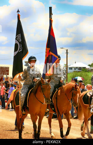 Der Grabstein JTOTC gelbe Jacke Bataillon Fahrt in der jährlichen Doc Holiday Parade in Tombstone, Arizona Stockfoto