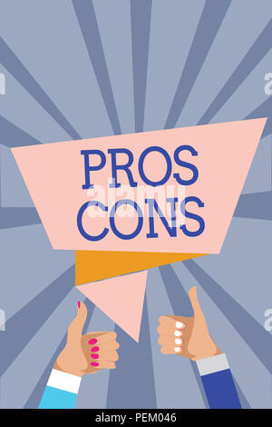 Konzeptionelle Handschrift zeigen Profis Kons. Business Foto Text der günstigen und ungünstigen Faktoren oder aus Gründen der person Mann Frau Hände Daumen nach oben Ap Stockfoto